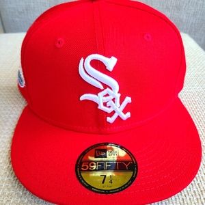 BRAND NEW CHICAGO WHITE SOX FITTED HAT SIZE 7 1/4 RED NEW ERA 2005 WORLD SERIES